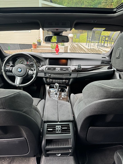 BMW 520d 11 of 15