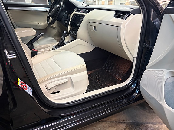 Skoda Octavia 6 of 10