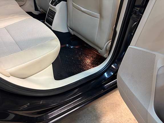 Skoda Octavia 5 of 10