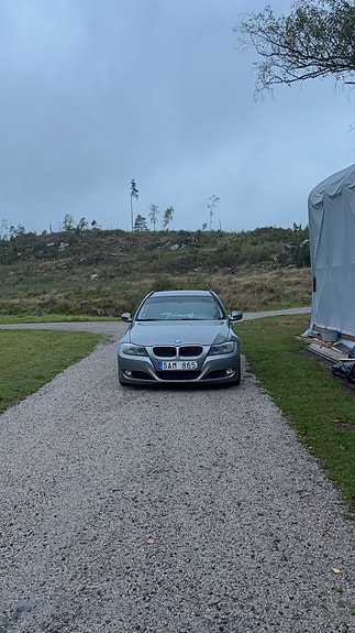 BMW 318d 8 of 8