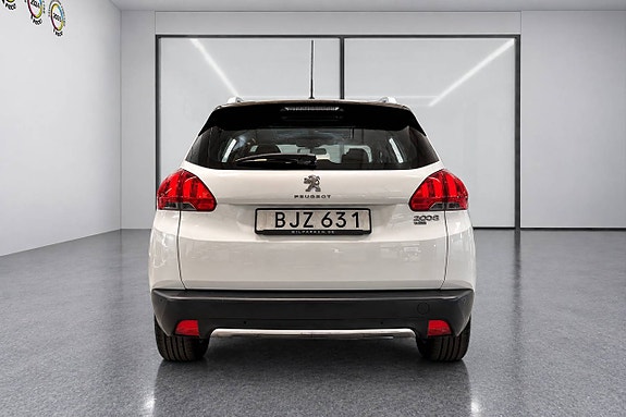 Peugeot 2008 6 of 16