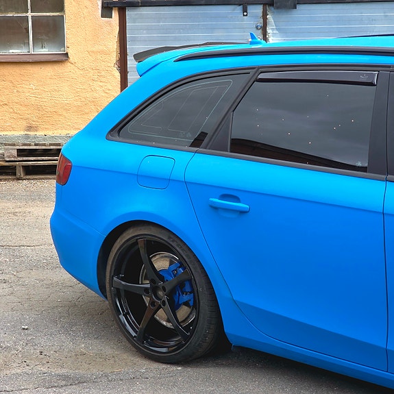 Audi A4 4 of 23