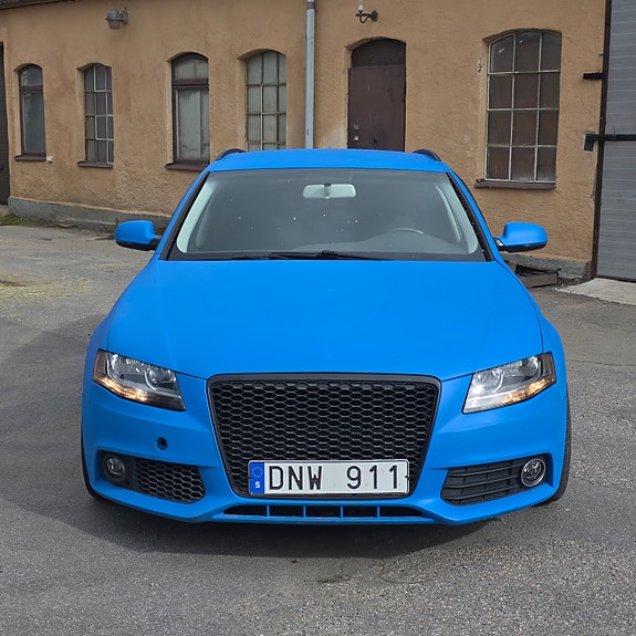 Audi A4 10 of 23