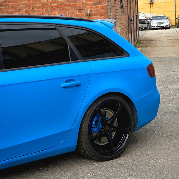 Audi A4 9 of 23