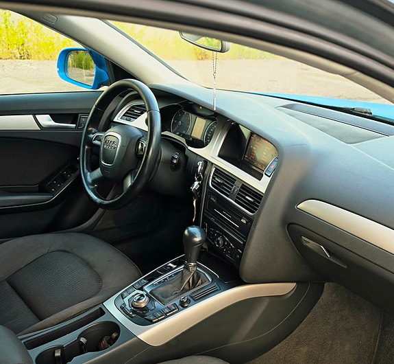 Audi A4 13 of 23