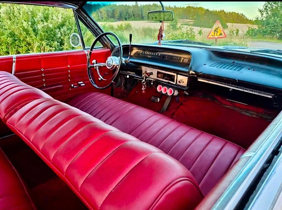 Chevrolet Impala 8 of 9