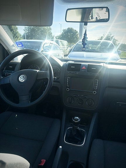 Volkswagen Golf V 5 of 9