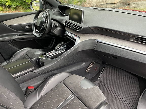 Peugeot 3008 7 of 9