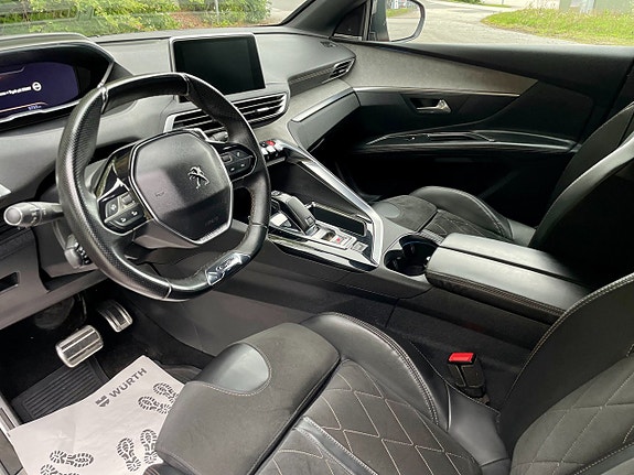 Peugeot 3008 5 of 9
