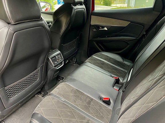 Peugeot 3008 8 of 9