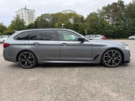 BMW 530xd 5 of 12