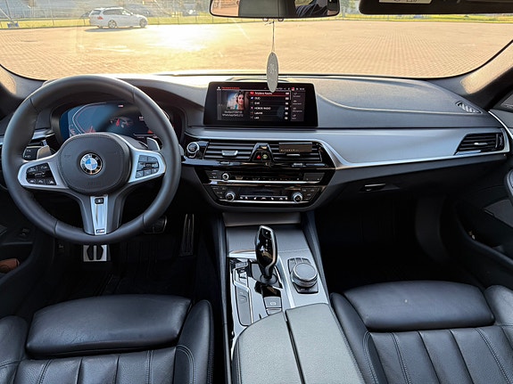BMW 530xd 9 of 12