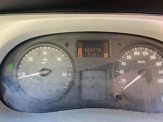 Opel Vivaro 5 of 5