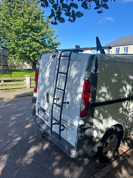 Opel Vivaro 4 of 5