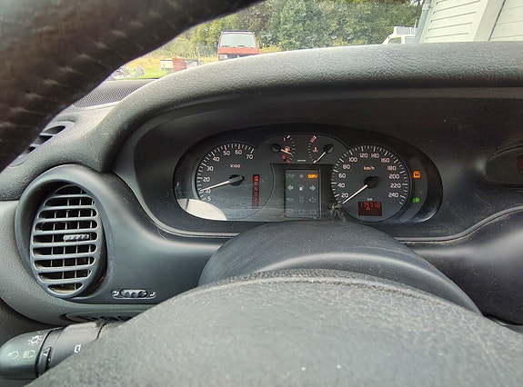 Renault Megane I 8 of 9