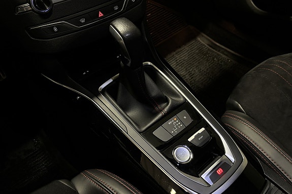 Peugeot 308 SW 14 of 26