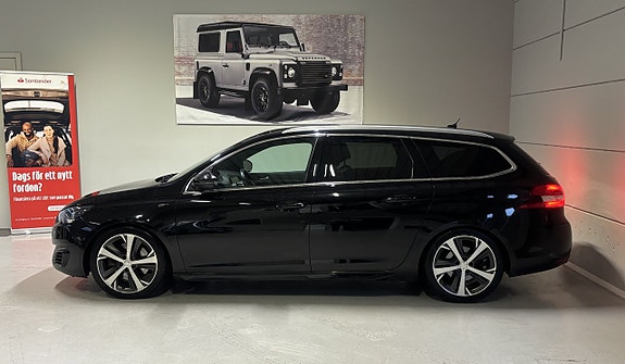 Peugeot 308 SW 7 of 26