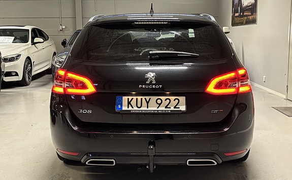 Peugeot 308 SW 25 of 26
