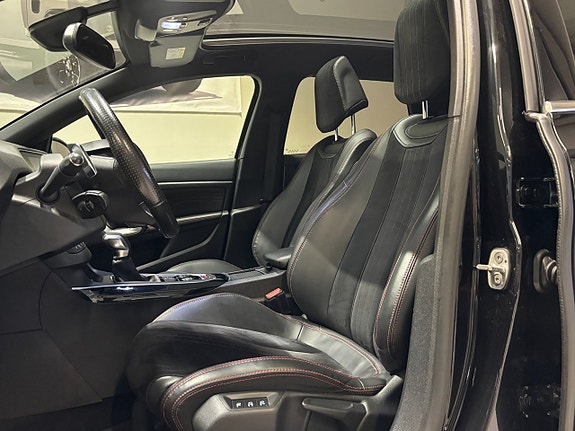 Peugeot 308 SW 12 of 26