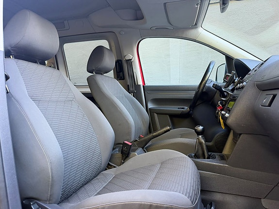 Volkswagen Caddy 8 of 11
