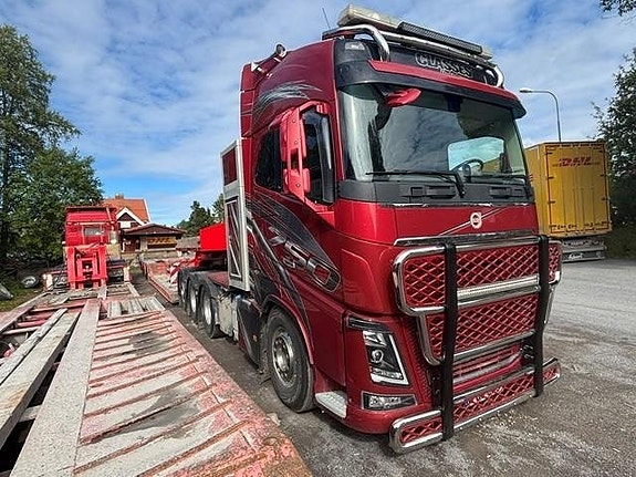 Volvo FH 750 2 of 11