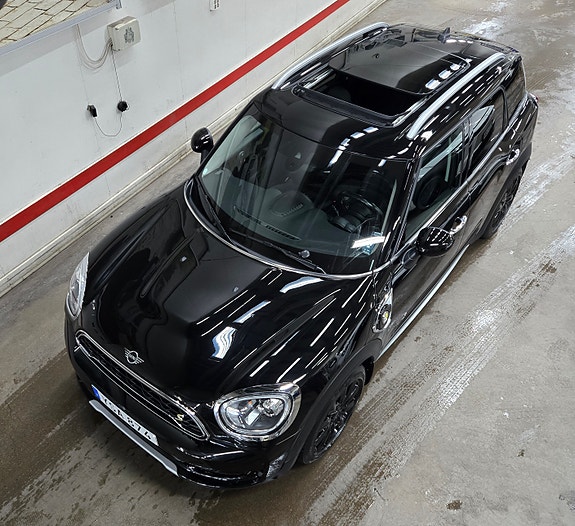 MINI Countryman Cooper SE 4 of 8