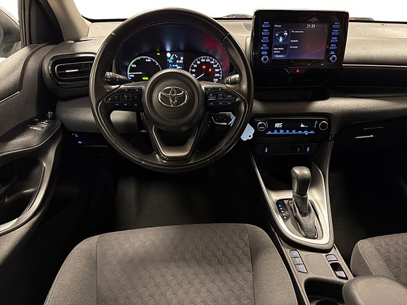 Toyota Yaris 10 of 26