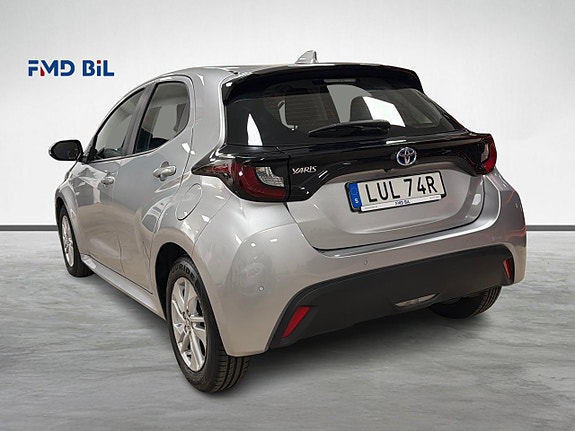 Toyota Yaris 7 of 26