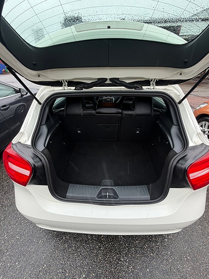 Mercedes-Benz A180 15 of 19