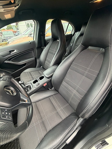 Mercedes-Benz A180 11 of 19
