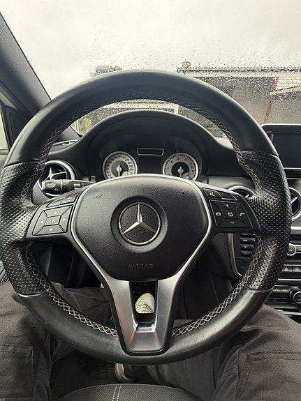 Mercedes-Benz A180 8 of 19