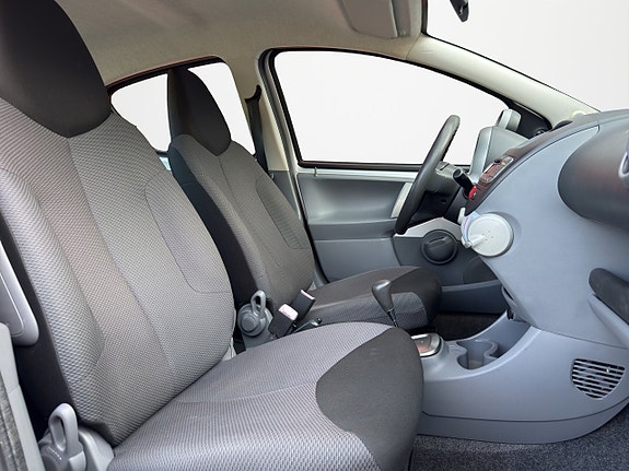 Toyota Aygo 12 of 27
