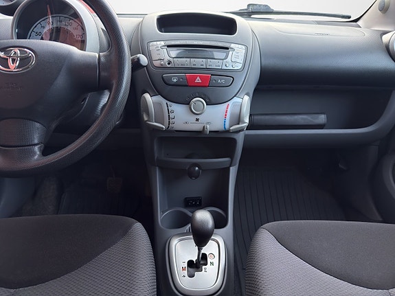 Toyota Aygo 21 of 27