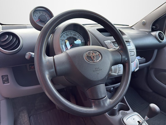 Toyota Aygo 19 of 27