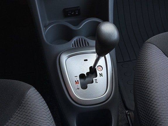 Toyota Aygo 25 of 27