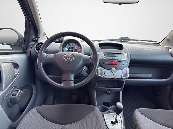 Toyota Aygo 10 of 27