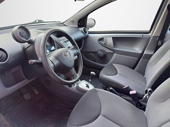 Toyota Aygo 9 of 27