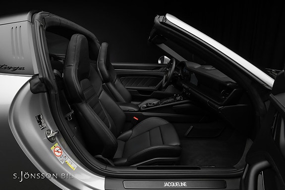 Porsche 911 Targa 4 GTS 21 of 29