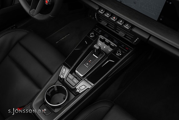 Porsche 911 Targa 4 GTS 20 of 29