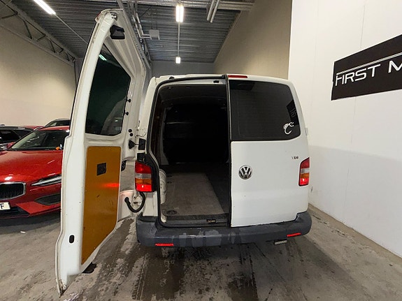 Volkswagen Transporter 10 of 22
