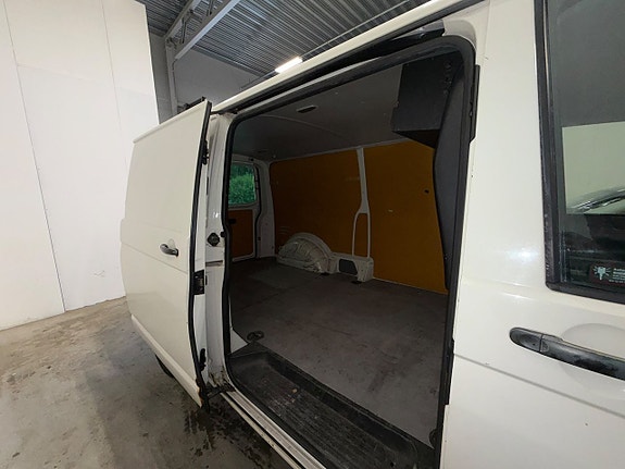 Volkswagen Transporter 13 of 22