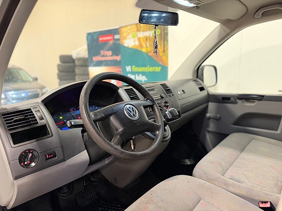 Volkswagen Transporter 18 of 22