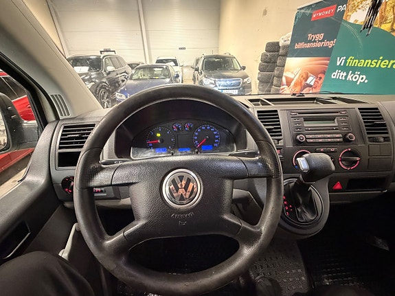 Volkswagen Transporter 15 of 22