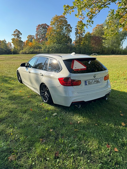 BMW 320d 2 of 6