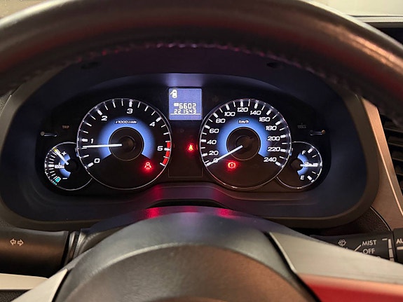 Subaru Legacy 13 of 16