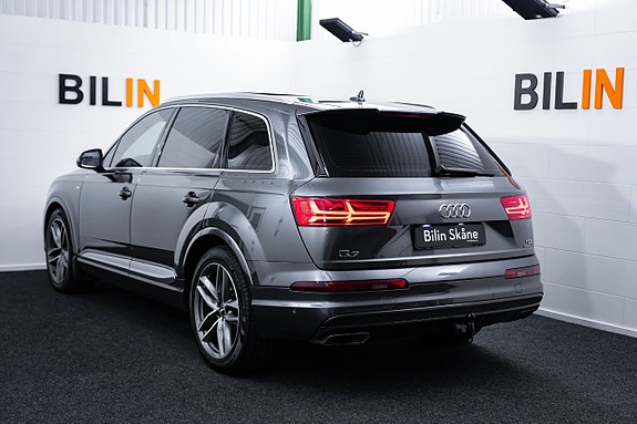 Audi Q7 11 of 30