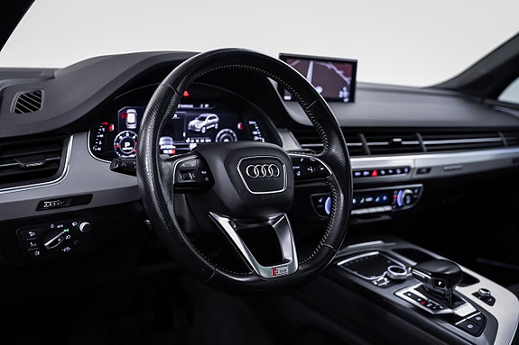 Audi Q7 18 of 30