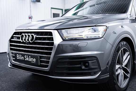 Audi Q7 7 of 30