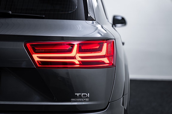 Audi Q7 15 of 30