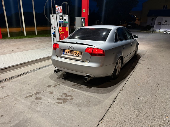 Audi A4 2 of 6